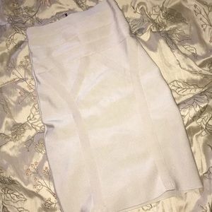 BEBE PENCIL SKIRT